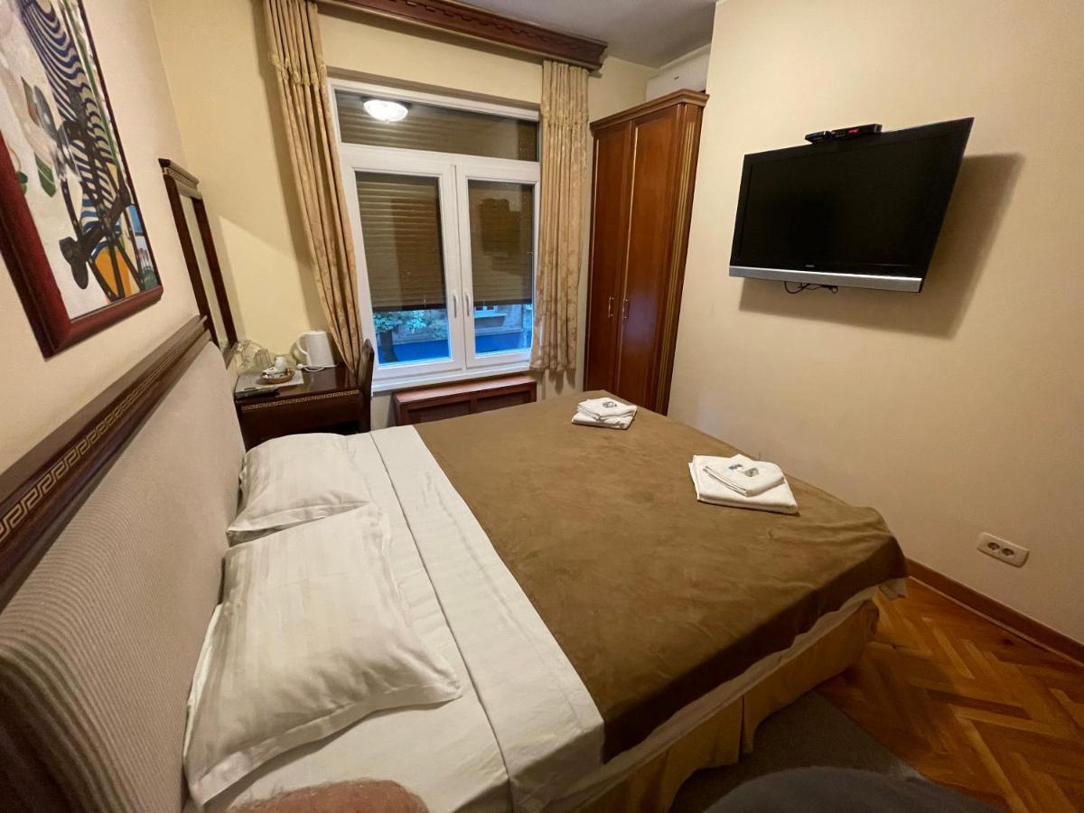 Boutique Hotel Travelling Actor - Skadarlija Belgrade Exterior photo
