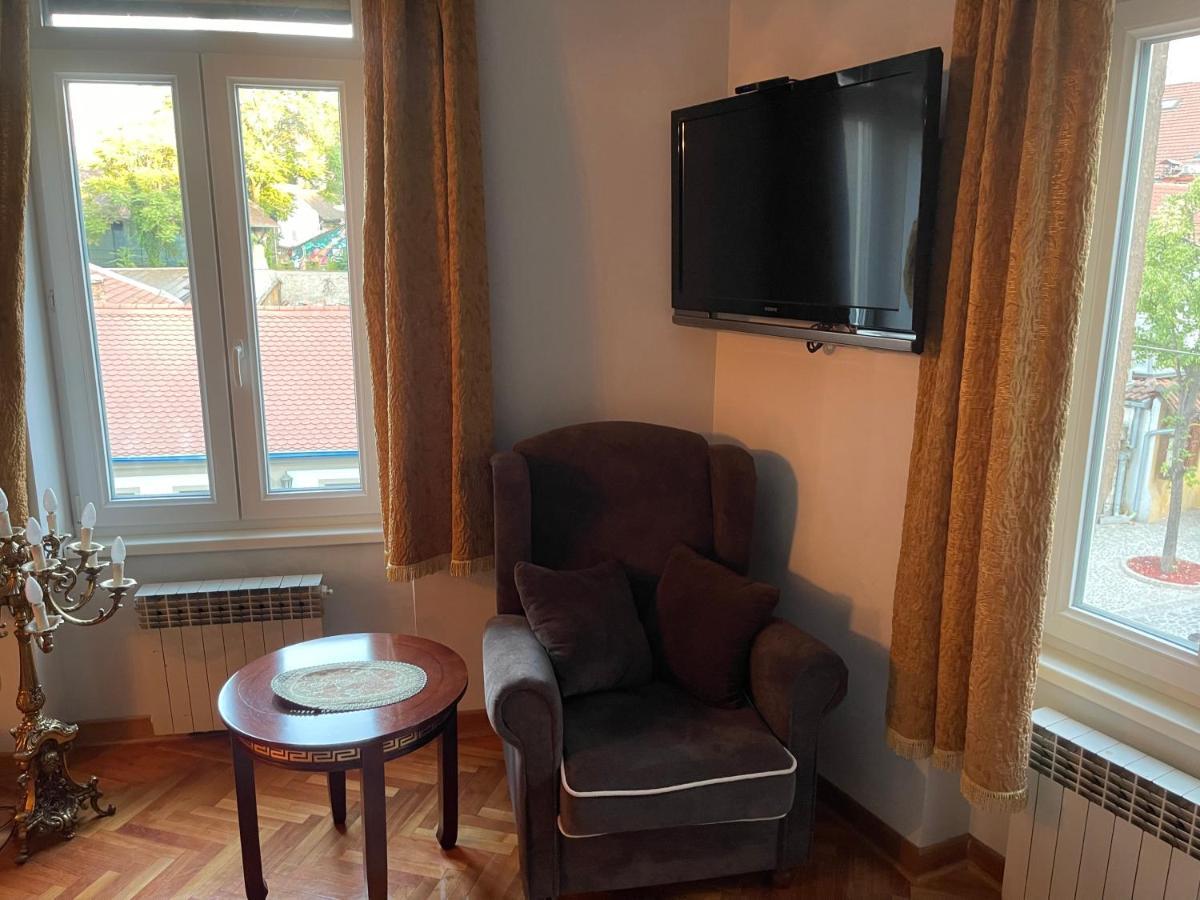 Boutique Hotel Travelling Actor - Skadarlija Belgrade Exterior photo